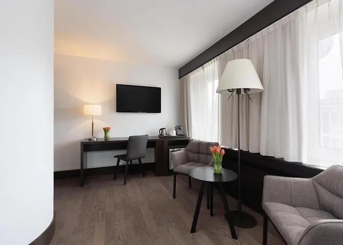 Nh Noordwijk Conference Centre Leeuwenhorst 4*