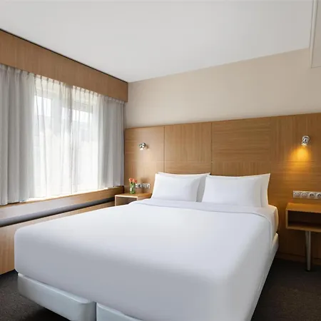 Nh Noordwijk Conference Centre Leeuwenhorst 4*